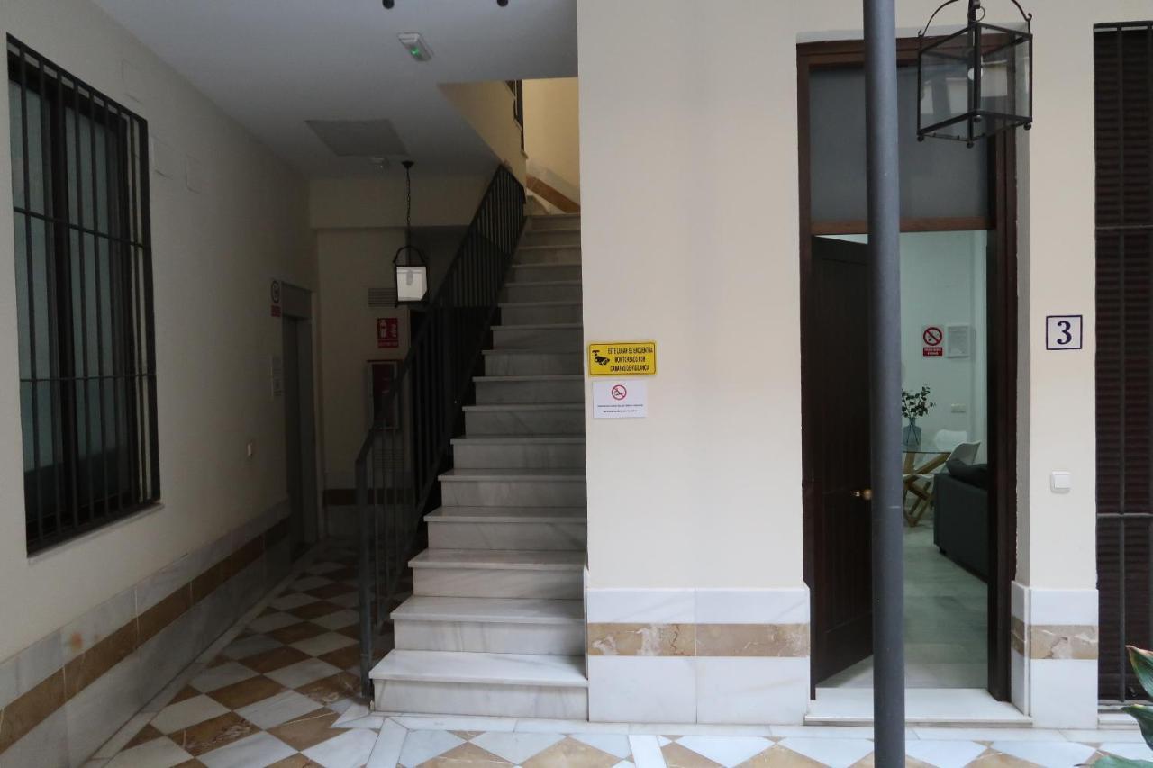 J & E Malaga Center Apartamentos Εξωτερικό φωτογραφία