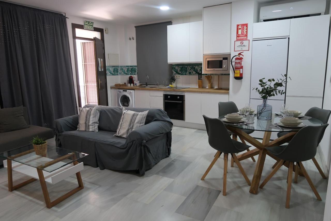 J & E Malaga Center Apartamentos Εξωτερικό φωτογραφία