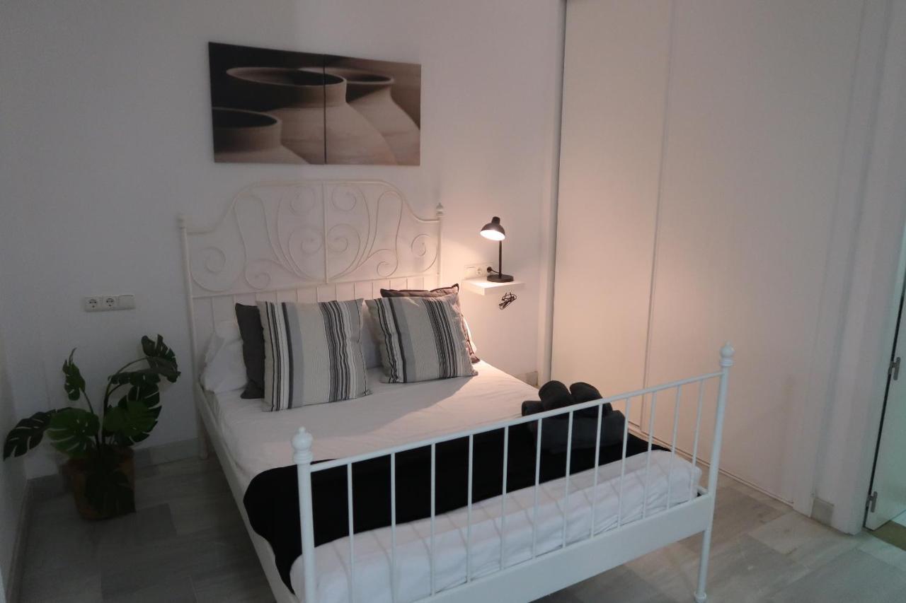 J & E Malaga Center Apartamentos Εξωτερικό φωτογραφία