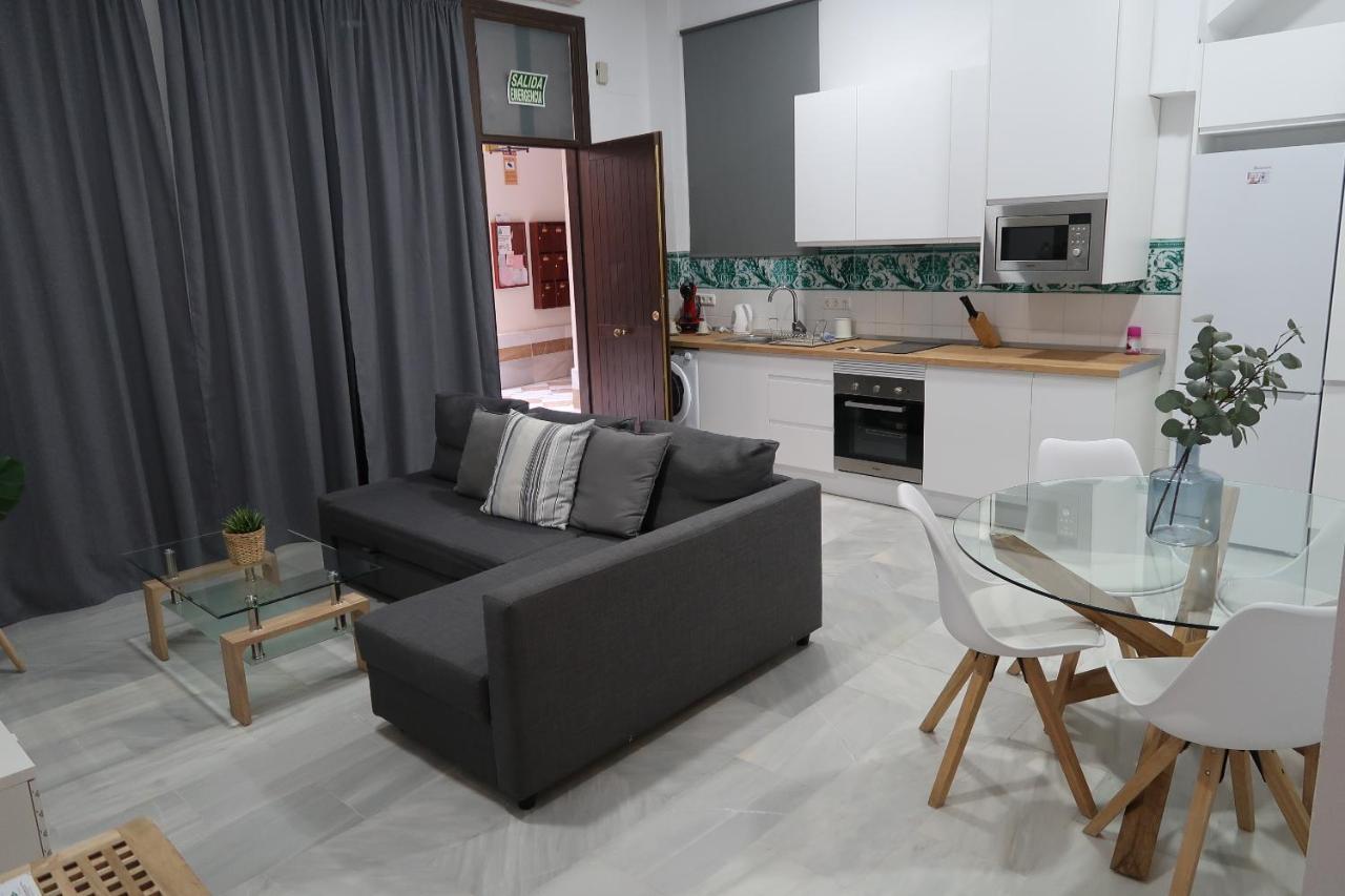 J & E Malaga Center Apartamentos Εξωτερικό φωτογραφία