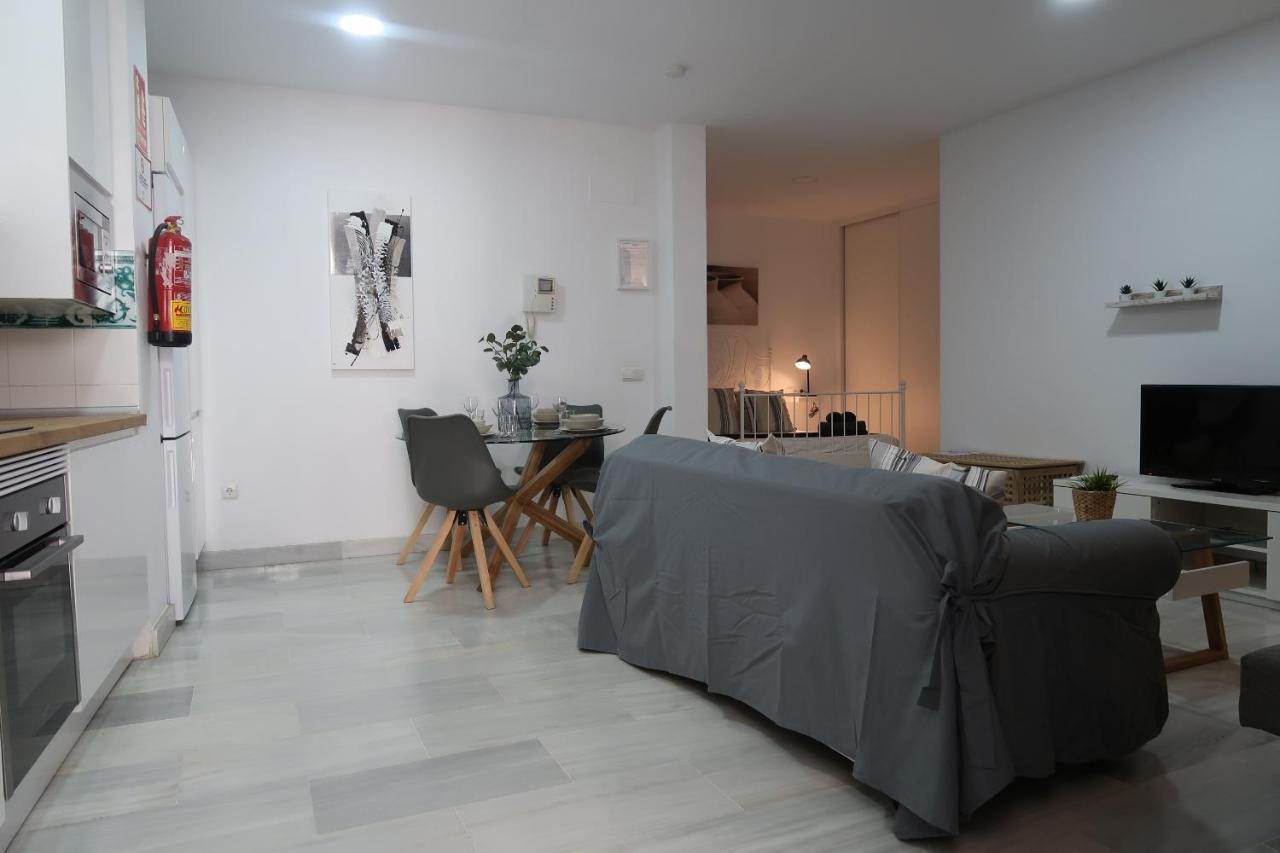J & E Malaga Center Apartamentos Εξωτερικό φωτογραφία
