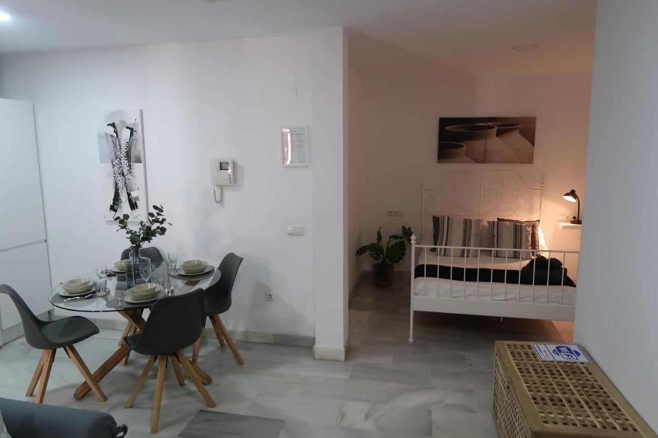 J & E Malaga Center Apartamentos Εξωτερικό φωτογραφία