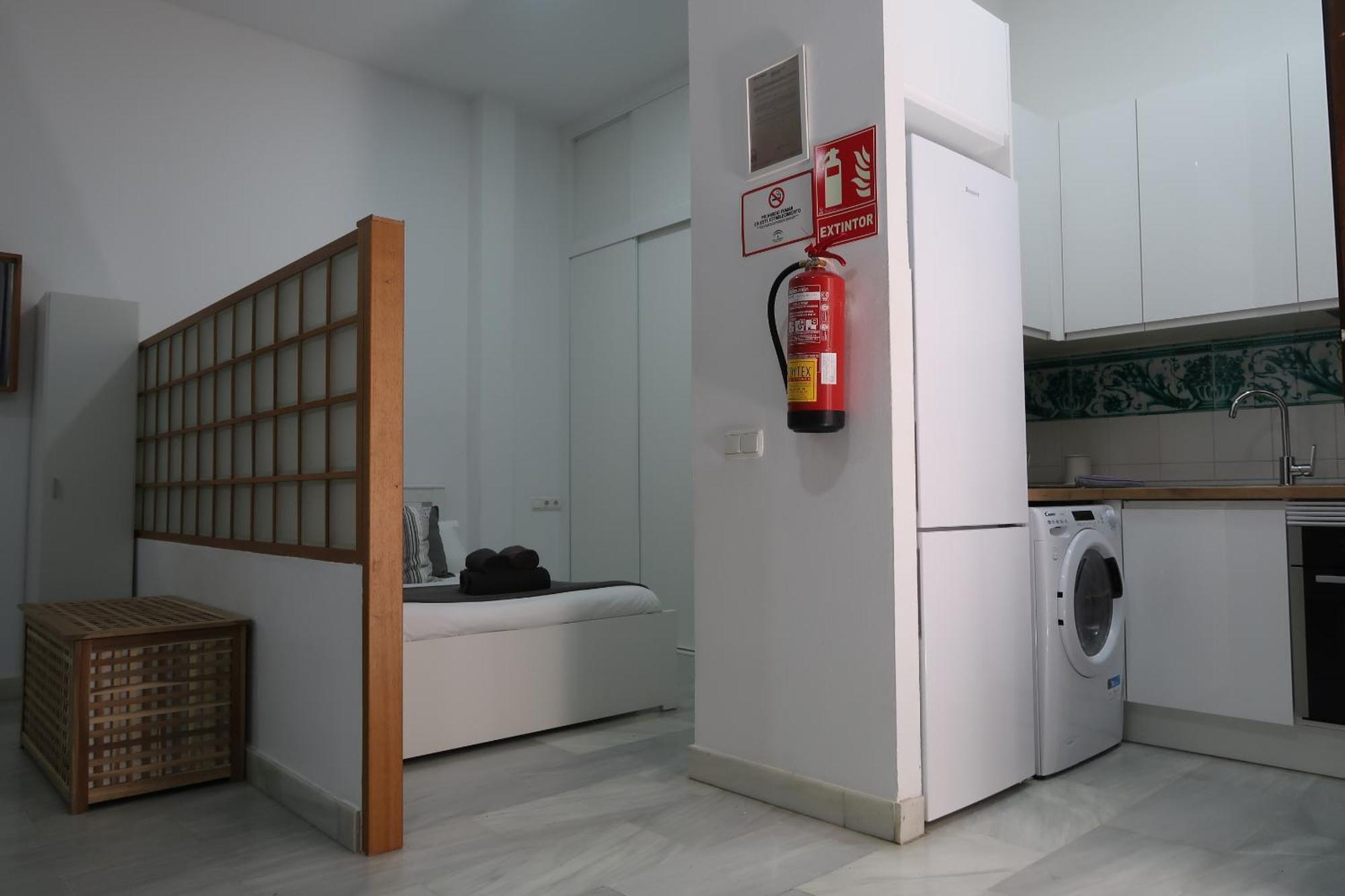 J & E Malaga Center Apartamentos Εξωτερικό φωτογραφία