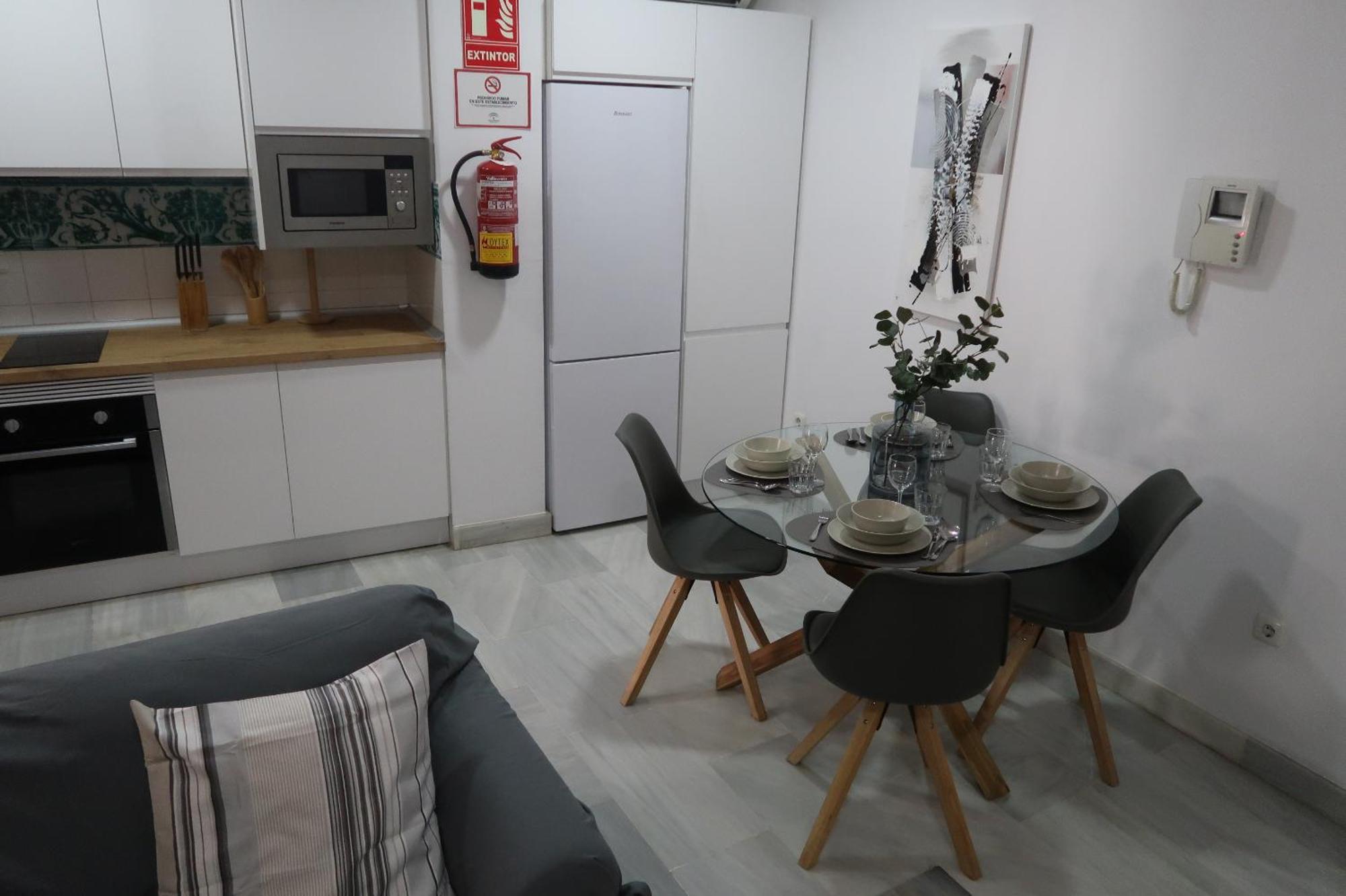 J & E Malaga Center Apartamentos Εξωτερικό φωτογραφία